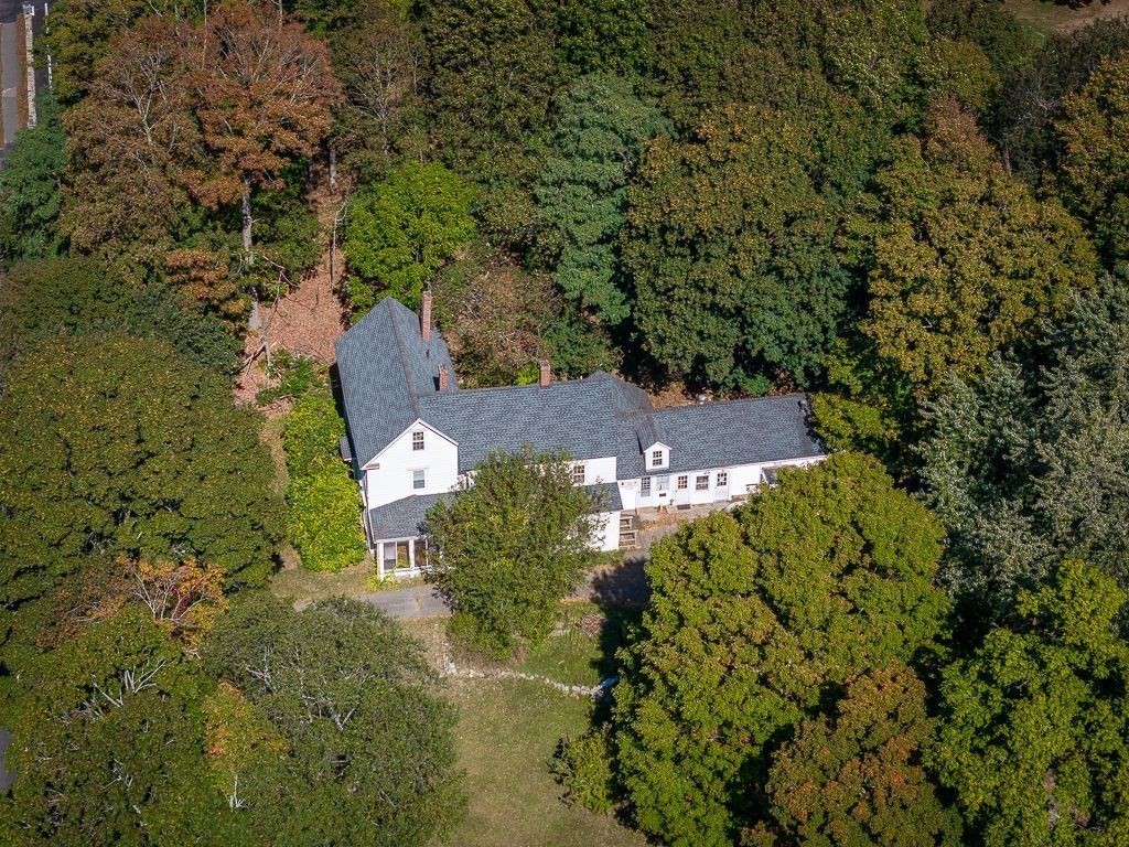 98 Main St, Wenham, MA 01984