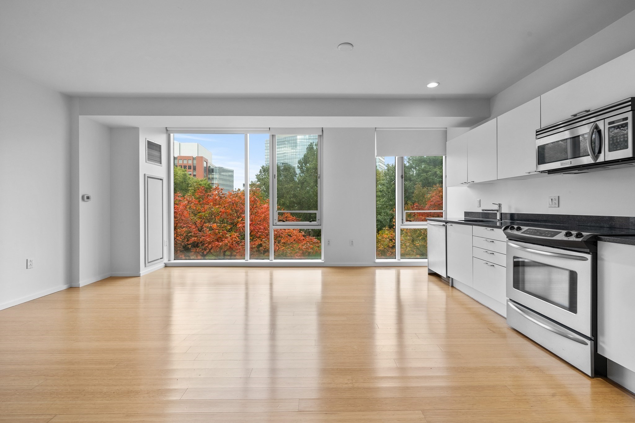 2 Earhart St Unit 321, Cambridge, MA 02141