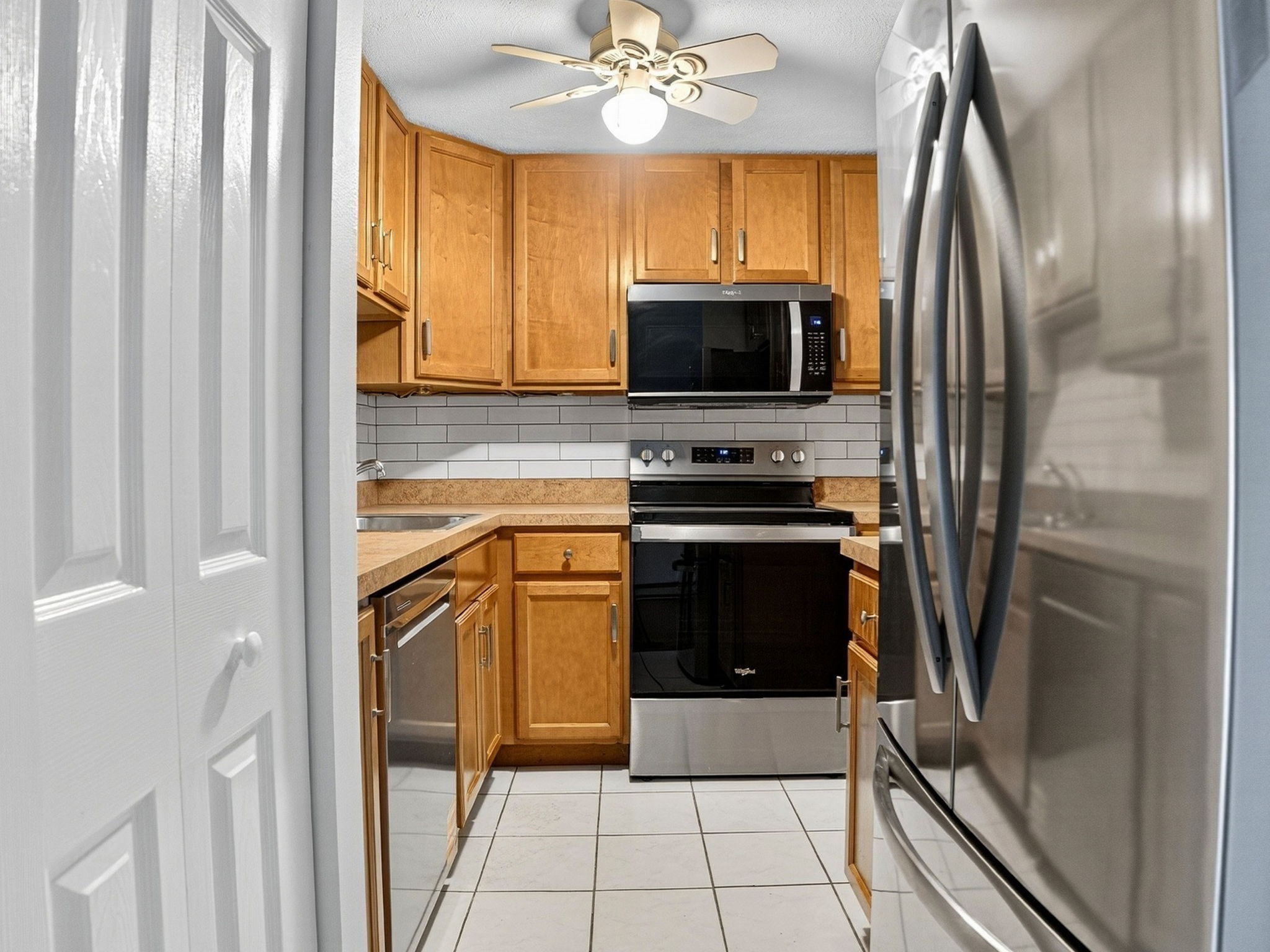 33 Lodgen Ct Unit 4G, Malden, MA 02148 - Image 2