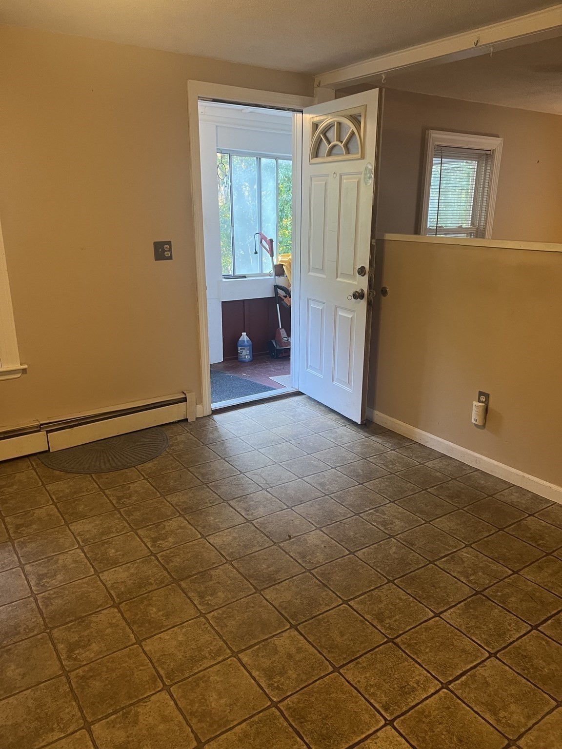 1825 Quaker, Northbridge, MA 01534 - Image 5