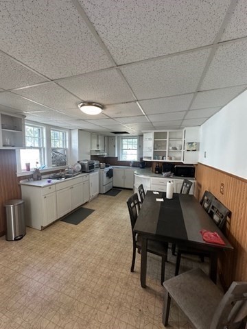 55 Cottage St, Hudson, MA 01749 - Image 4