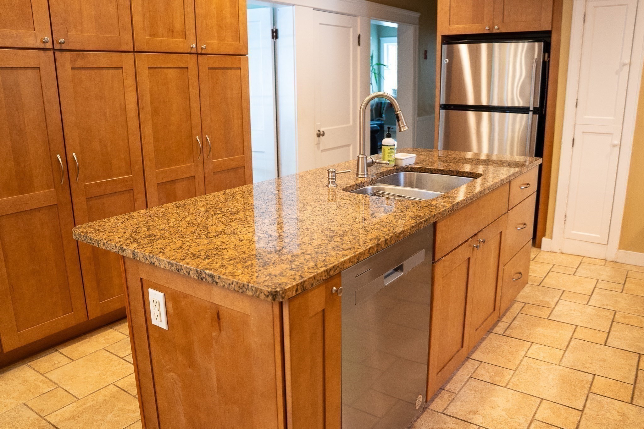 114 Grafton Street, Shrewsbury, MA 01545 - Image 12