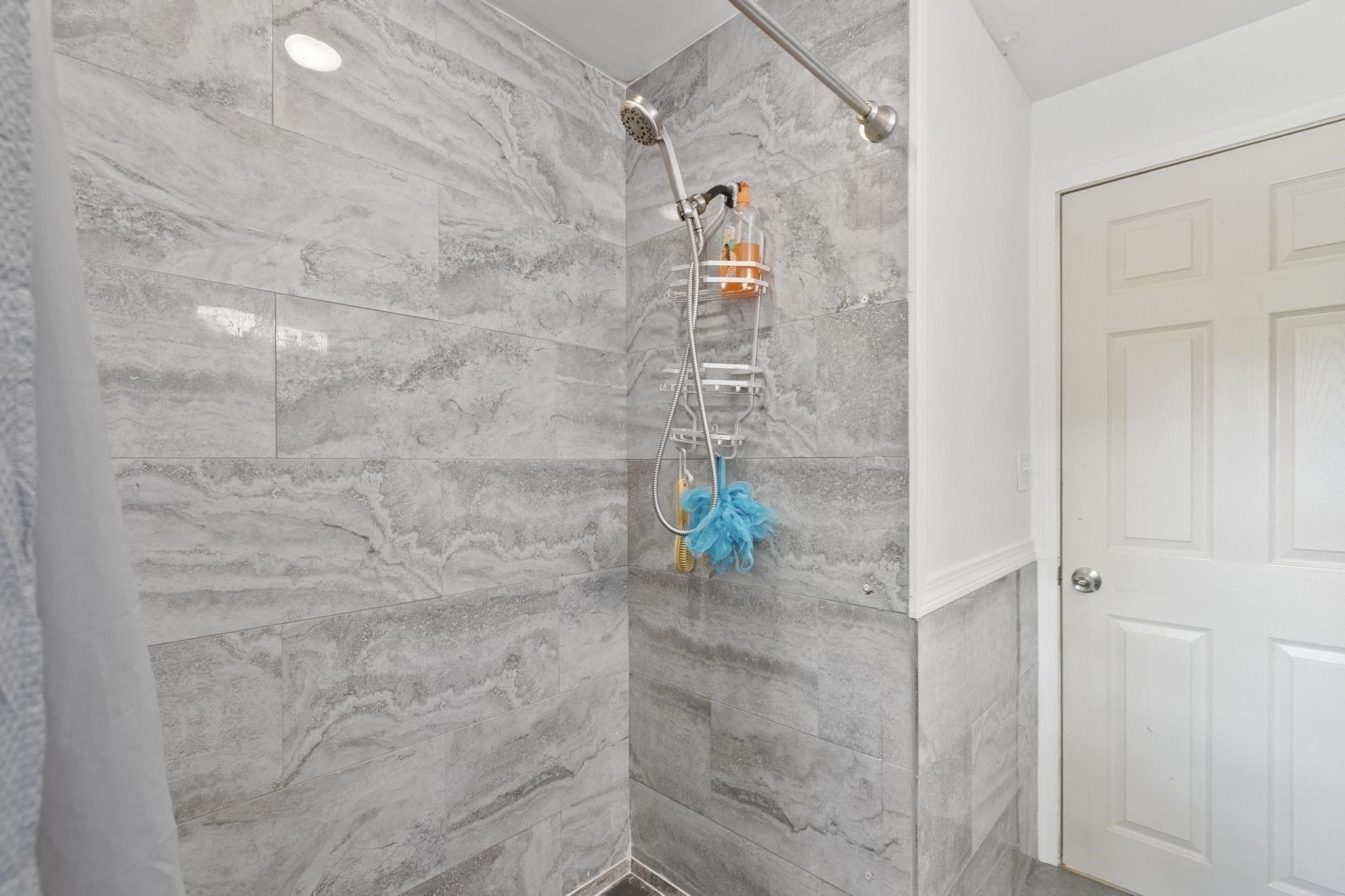 28 Holly Dr, Gardner, MA 01440 - Image 15