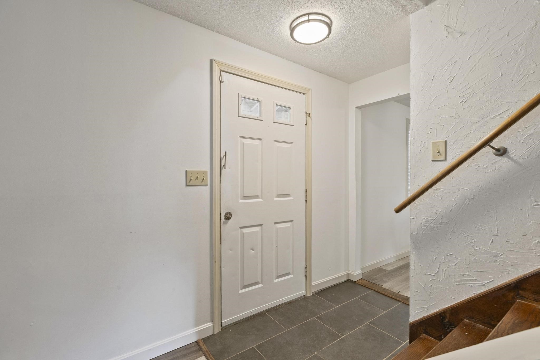 28 Holly Dr, Gardner, MA 01440 - Image 4