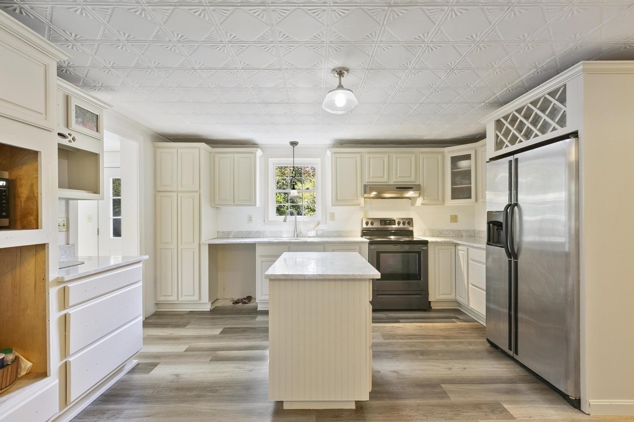 28 Holly Dr, Gardner, MA 01440 - Image 8