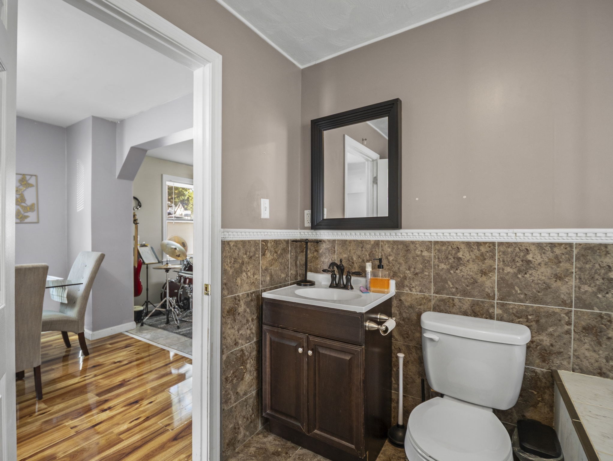 85 B St, Lowell, MA 01851 - Image 17