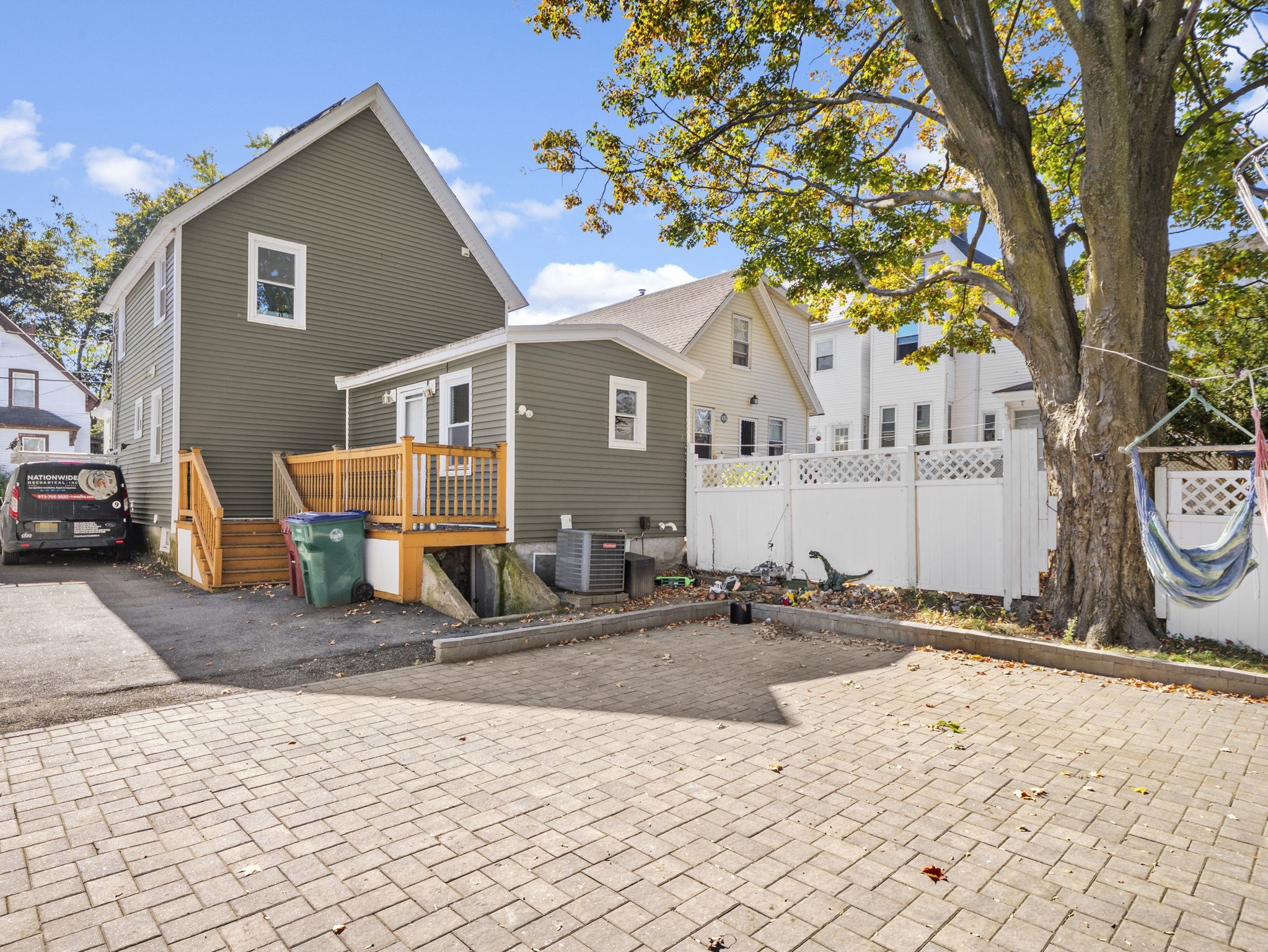 85 B St, Lowell, MA 01851 - Image 41
