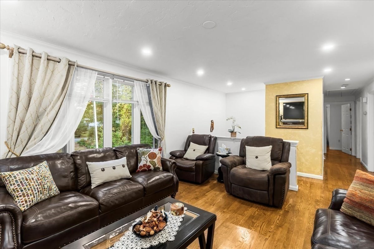 61 Chapel St, Pembroke, MA 02359 - Image 4