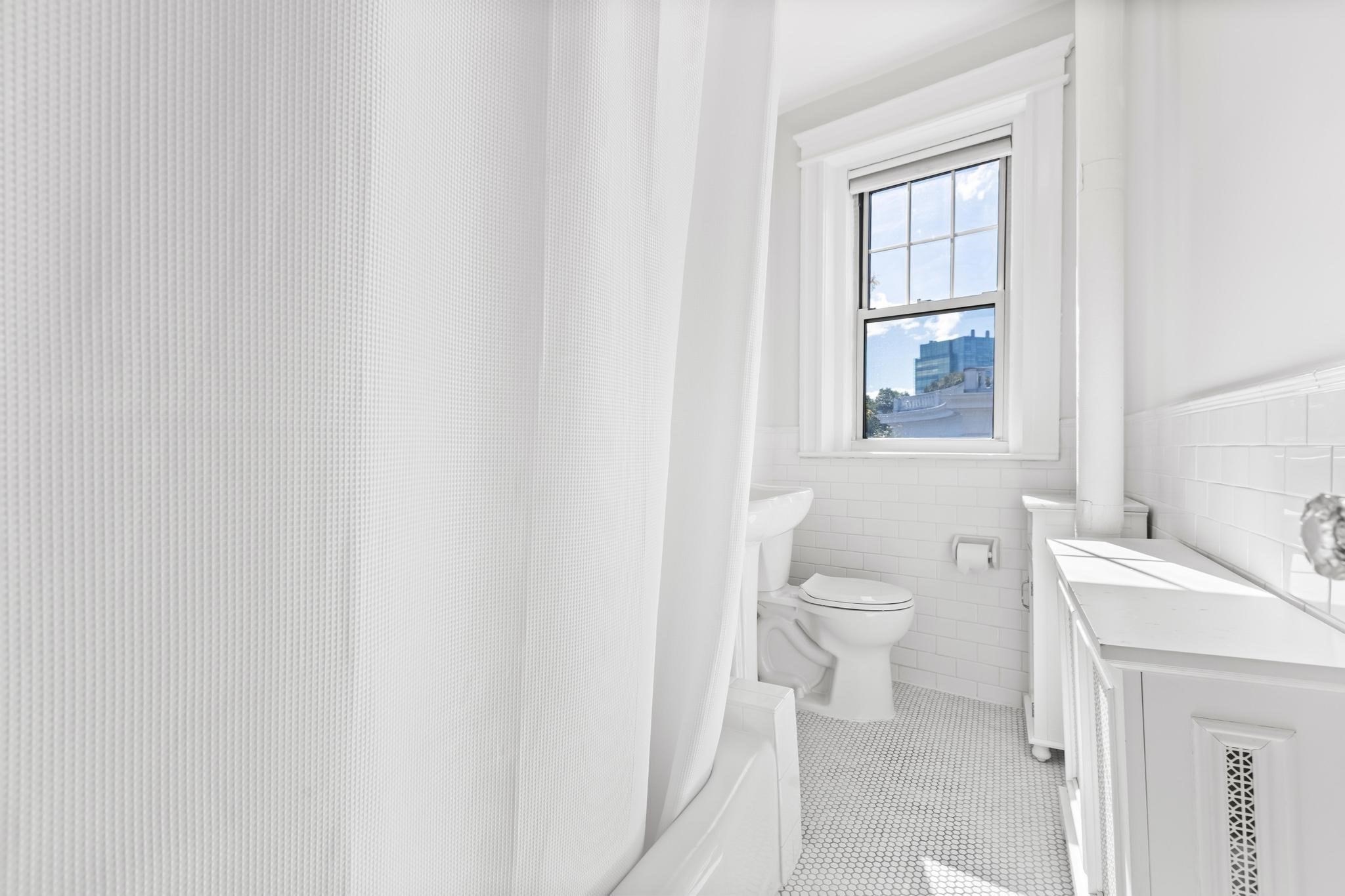 116 Riverway St Unit 14, Longwood, Boston, MA 02215 - Image 8