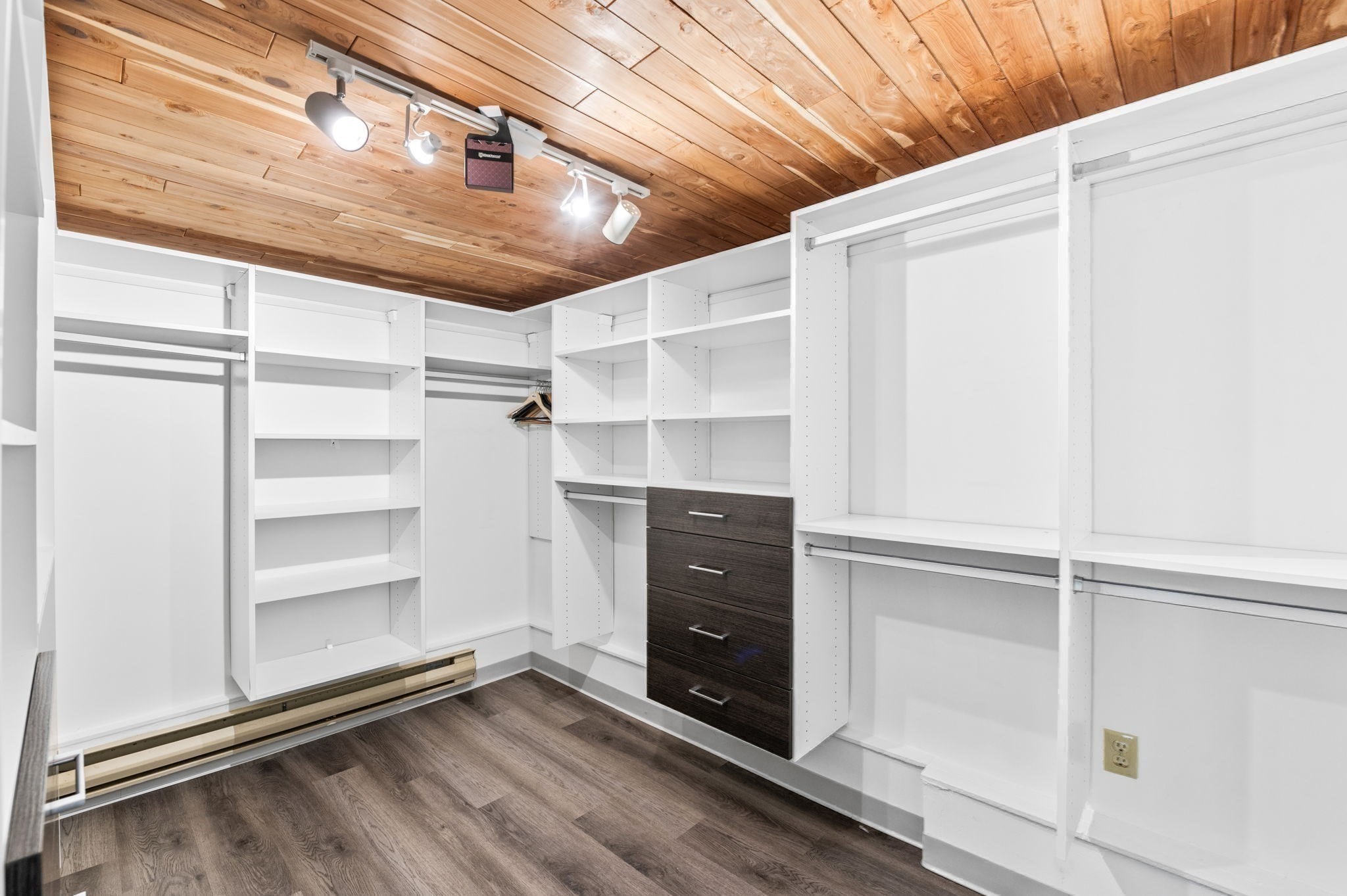 24 Russell St, Marblehead, MA 01945 - Image 19