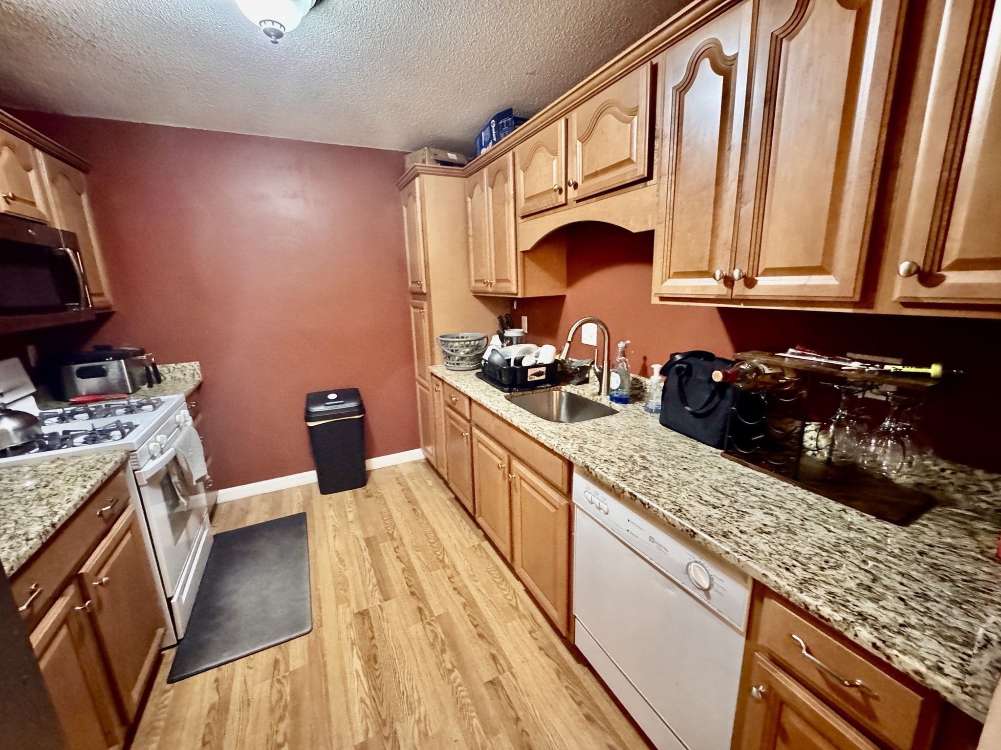 3 Greenbriar Dr Unit 303, North Reading, MA 01864 - Image 4