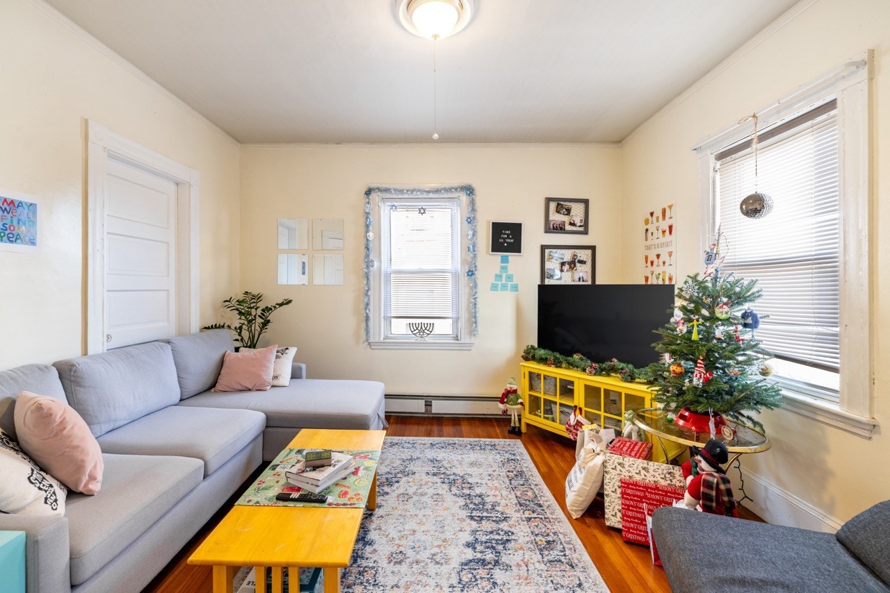 8 Craigie Street, Somerville, MA 02143 - Image 2
