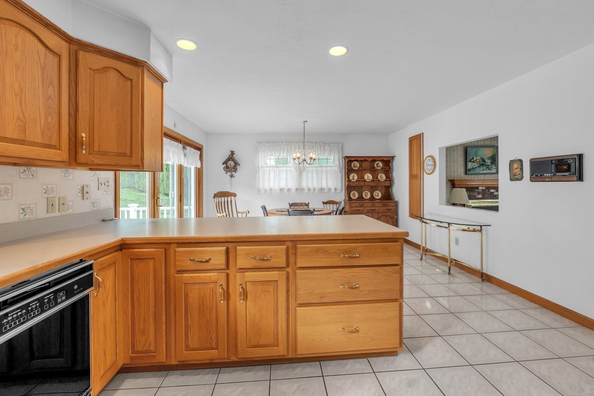 27 West Applewood Drive, Charlton, MA 01507 - Image 9