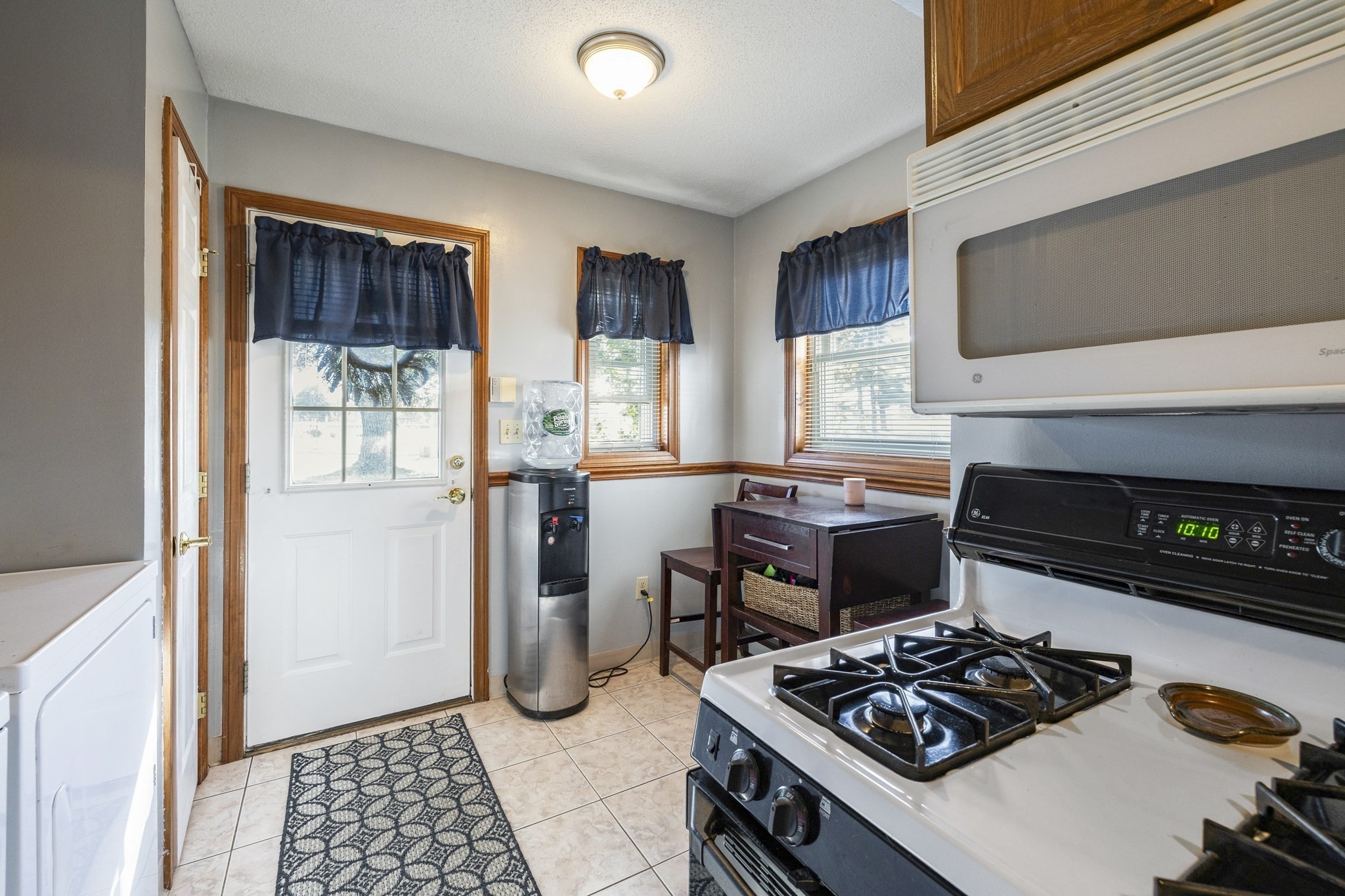 1183 James St Unit 1183, Chicopee, MA 01022 - Image 2
