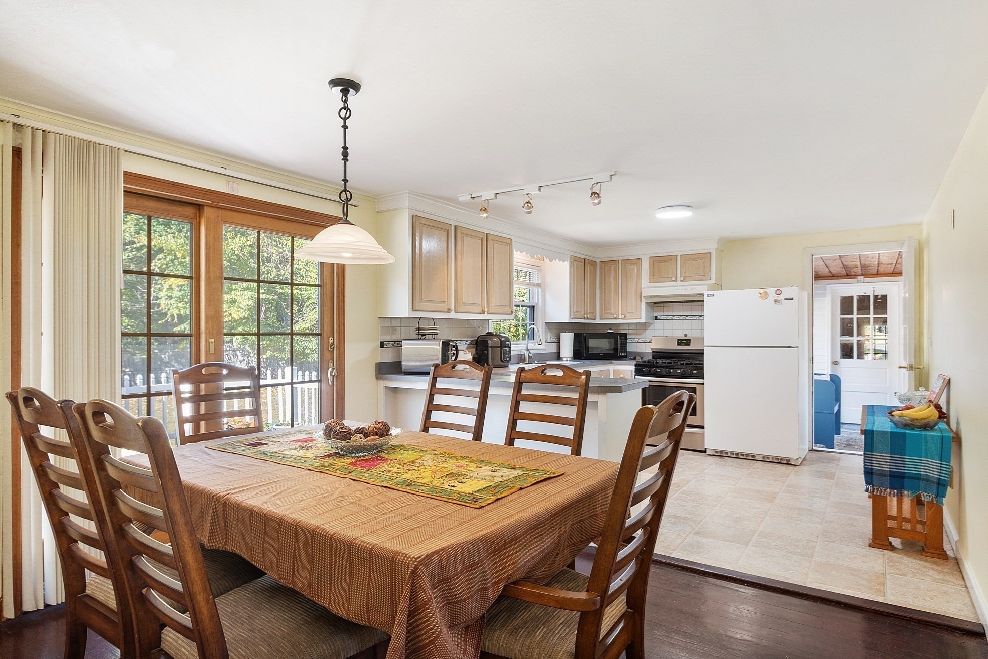2 Spring Ln, Hopkinton, MA 01748 - Image 15