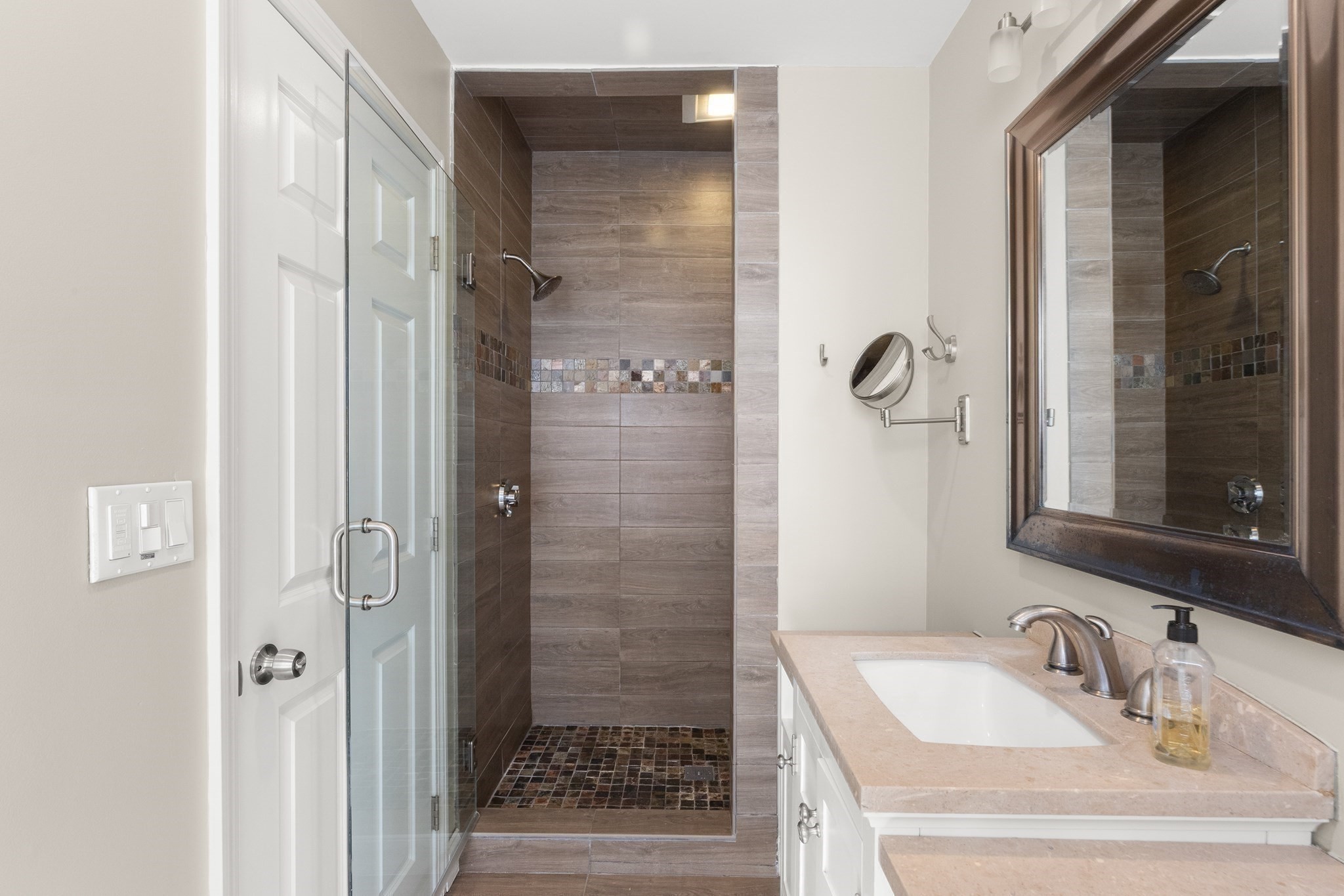 108 Burrill St Unit 1, Swampscott, MA 01907 - Image 11