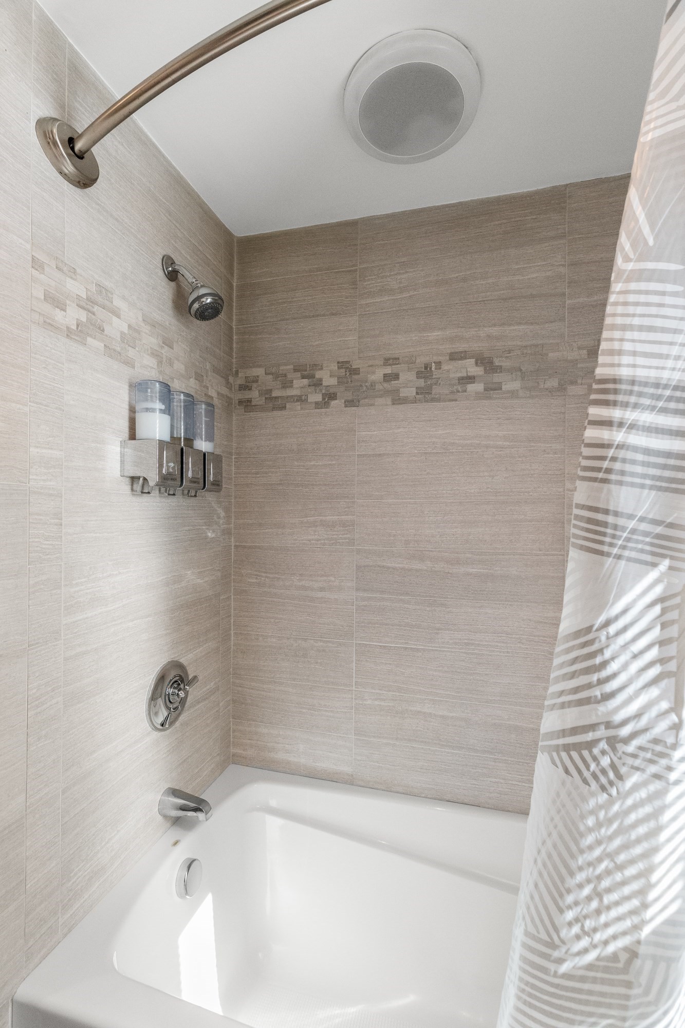 108 Burrill St Unit 1, Swampscott, MA 01907 - Image 13