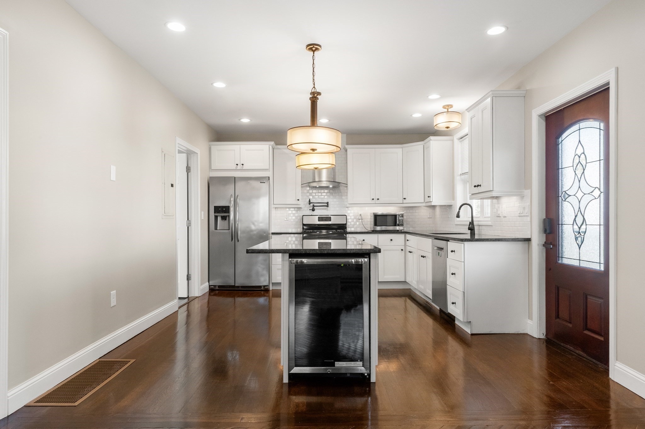 108 Burrill St Unit 1, Swampscott, MA 01907 - Image 5