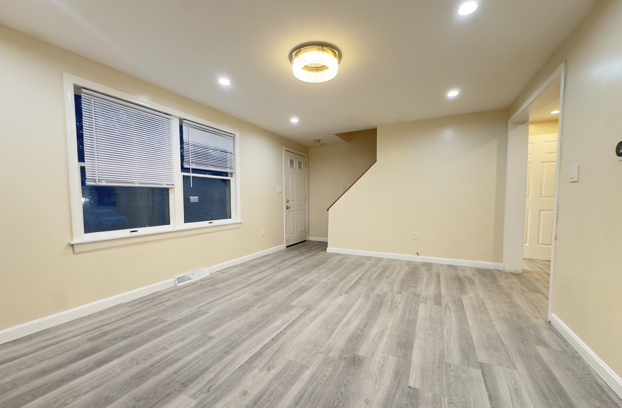 101 Donohue Rd Unit 19, Dracut, MA 01826 - Image 5