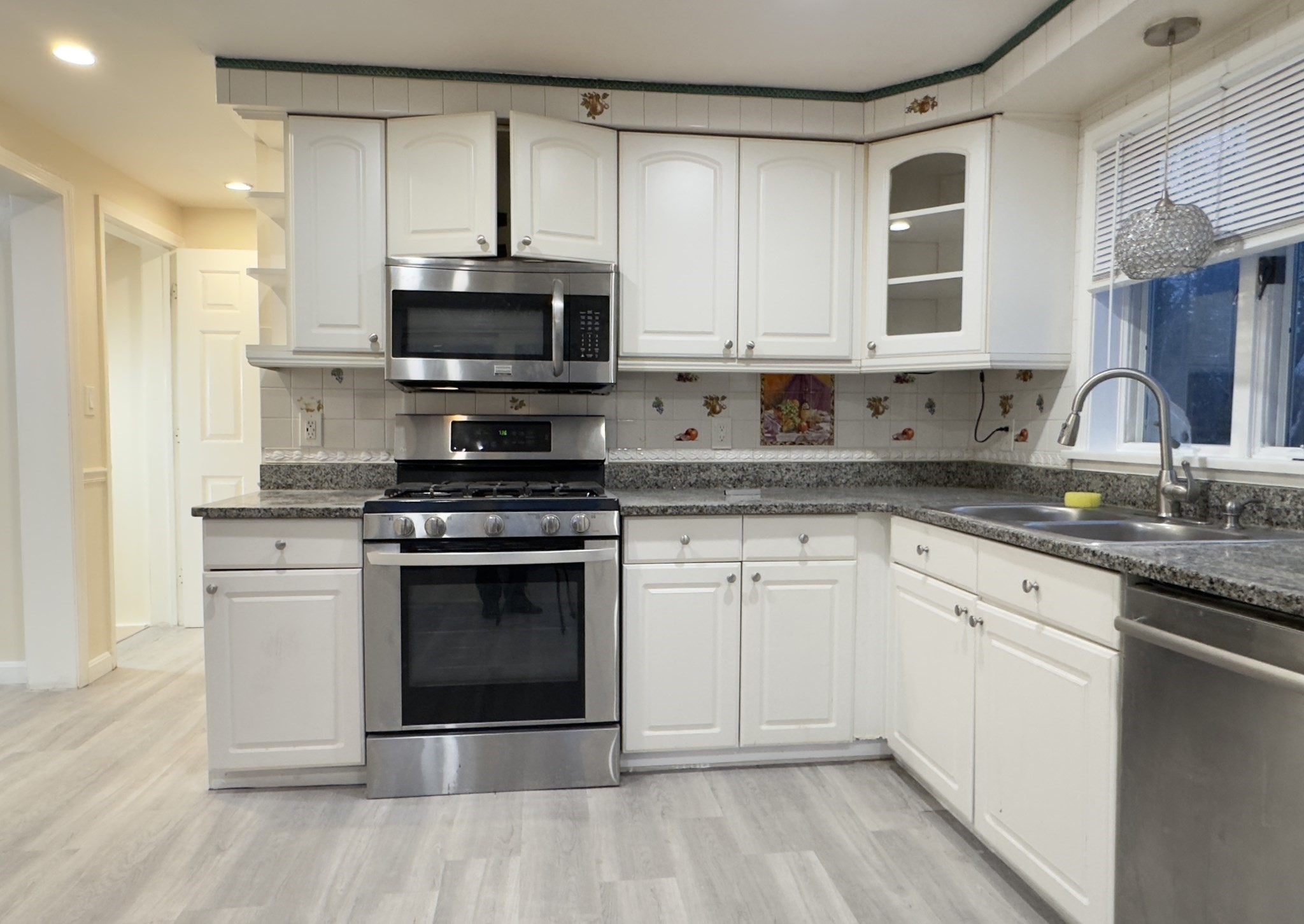 101 Donohue Rd Unit 19, Dracut, MA 01826 - Image 8