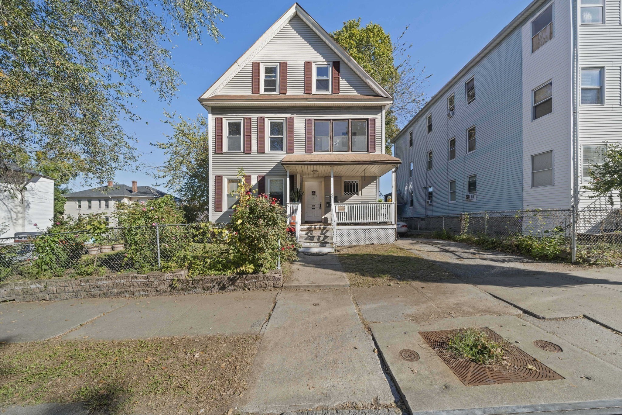 62 May St, Worcester, MA 01610