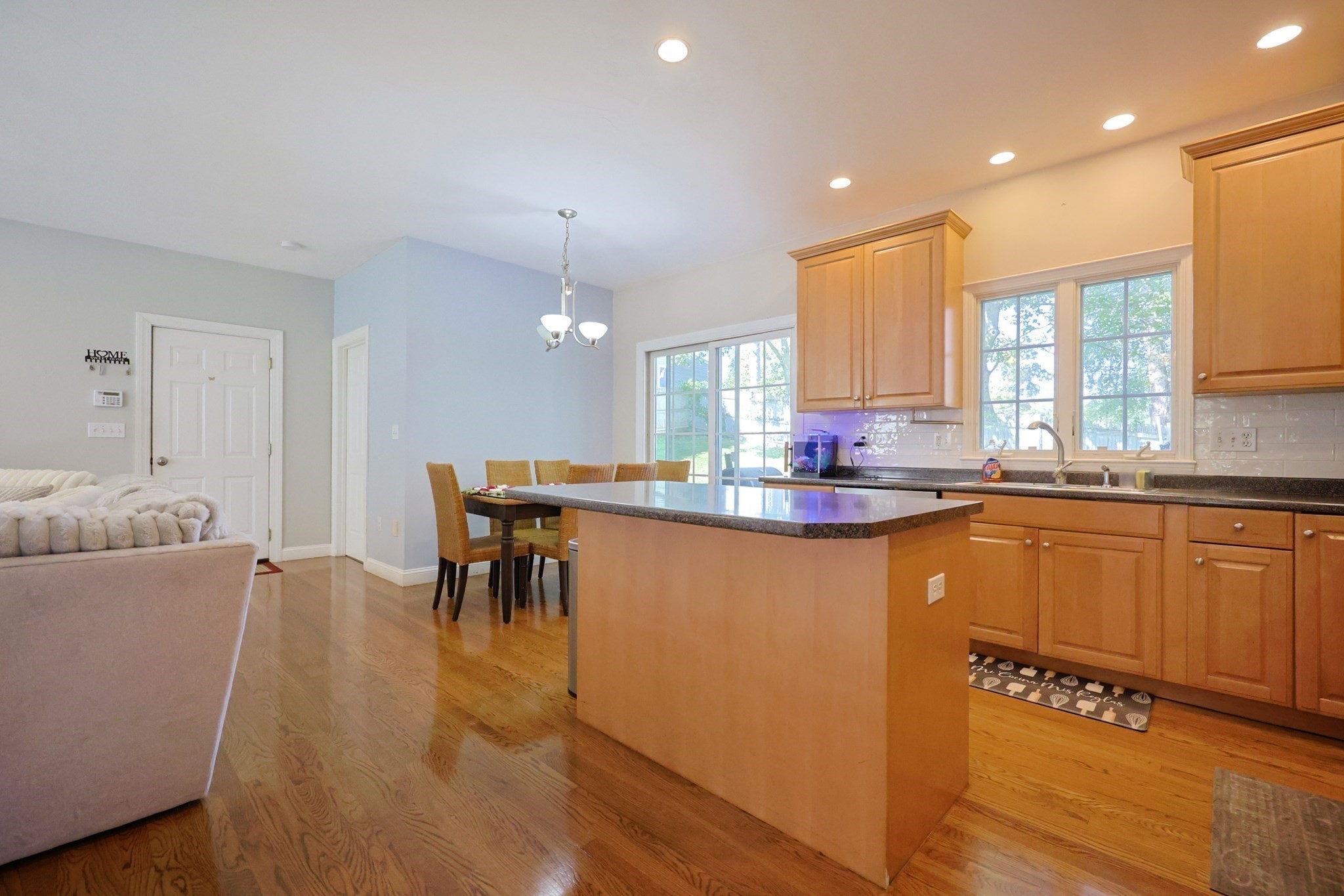 53 Russell St, Marlborough, MA 01752 - Image 11