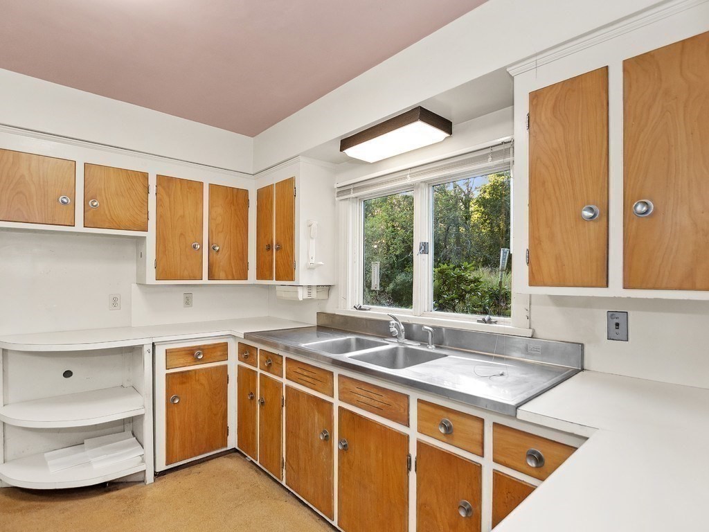 17 Glezen Lane, Wayland, MA 01778 - Image 9