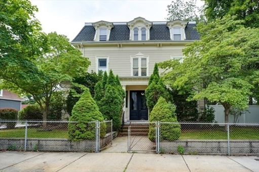 18 Summit Ave, Apt 5