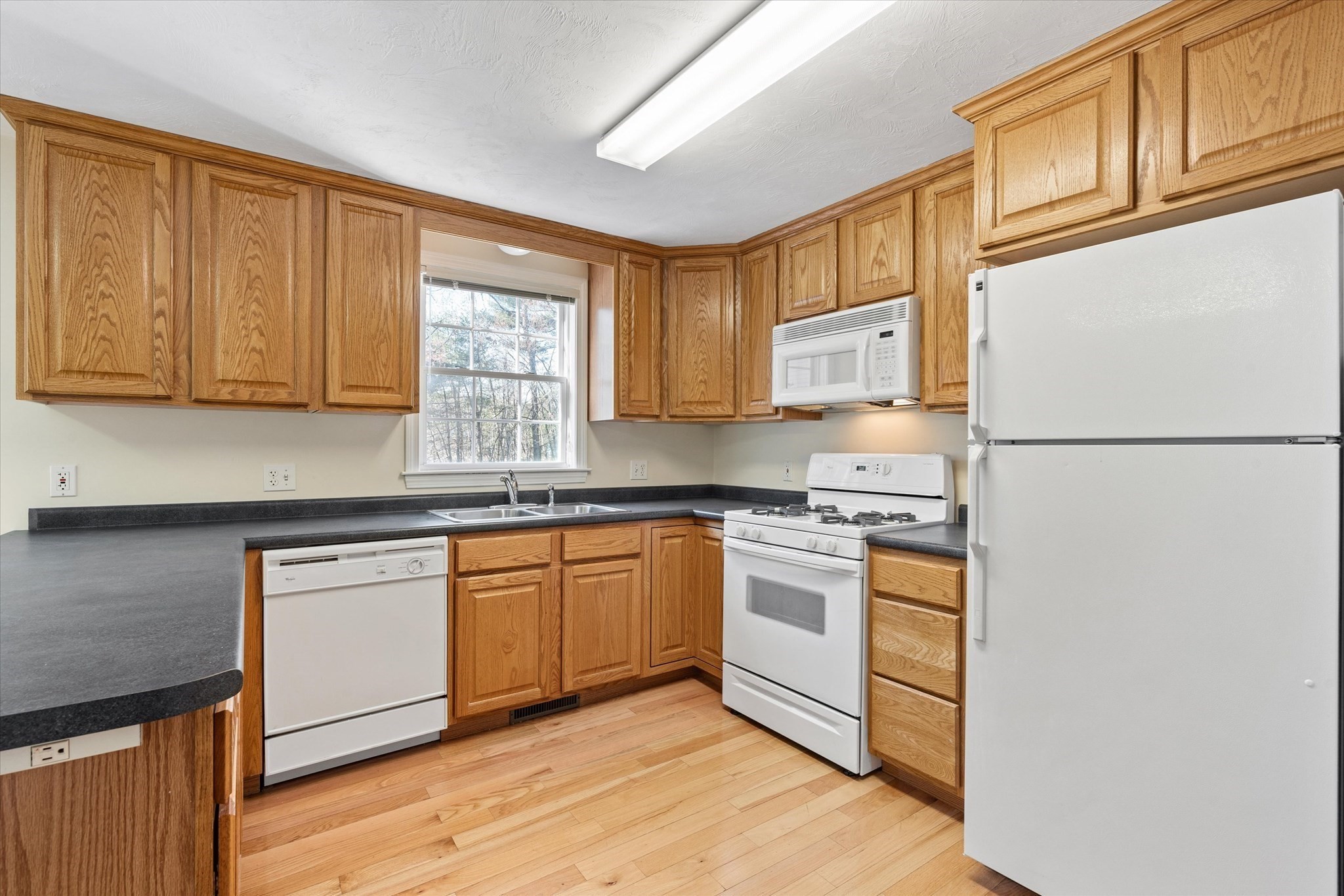 484 Groton Rd, Westford, MA 01886 - Image 14