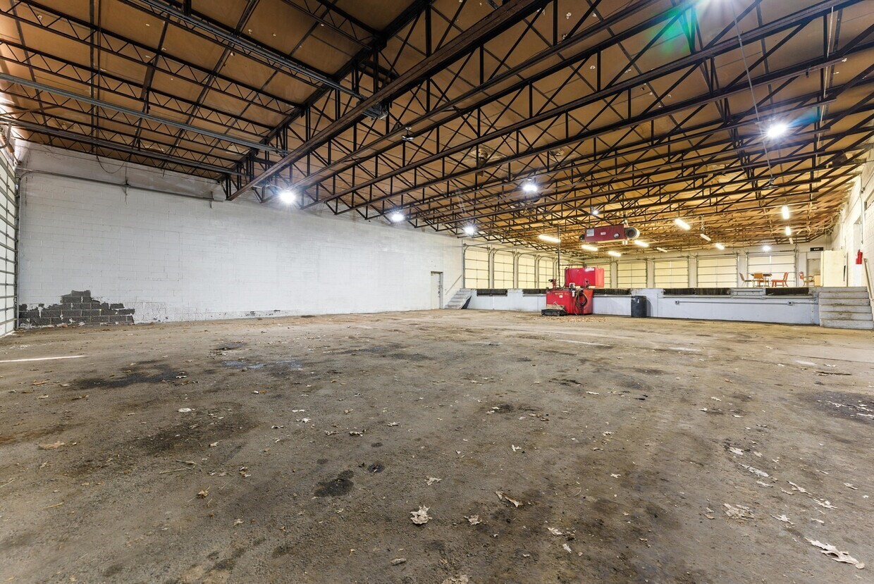 15 Whipple Street, Springfield, MA 01151 - Image 4