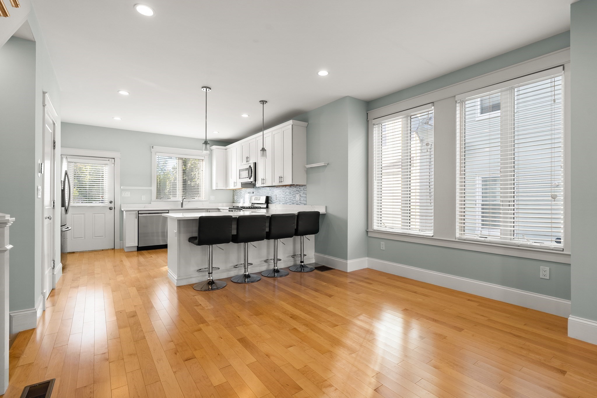 35 Bacon St Unit 35, Watertown, MA 02472 - Image 17