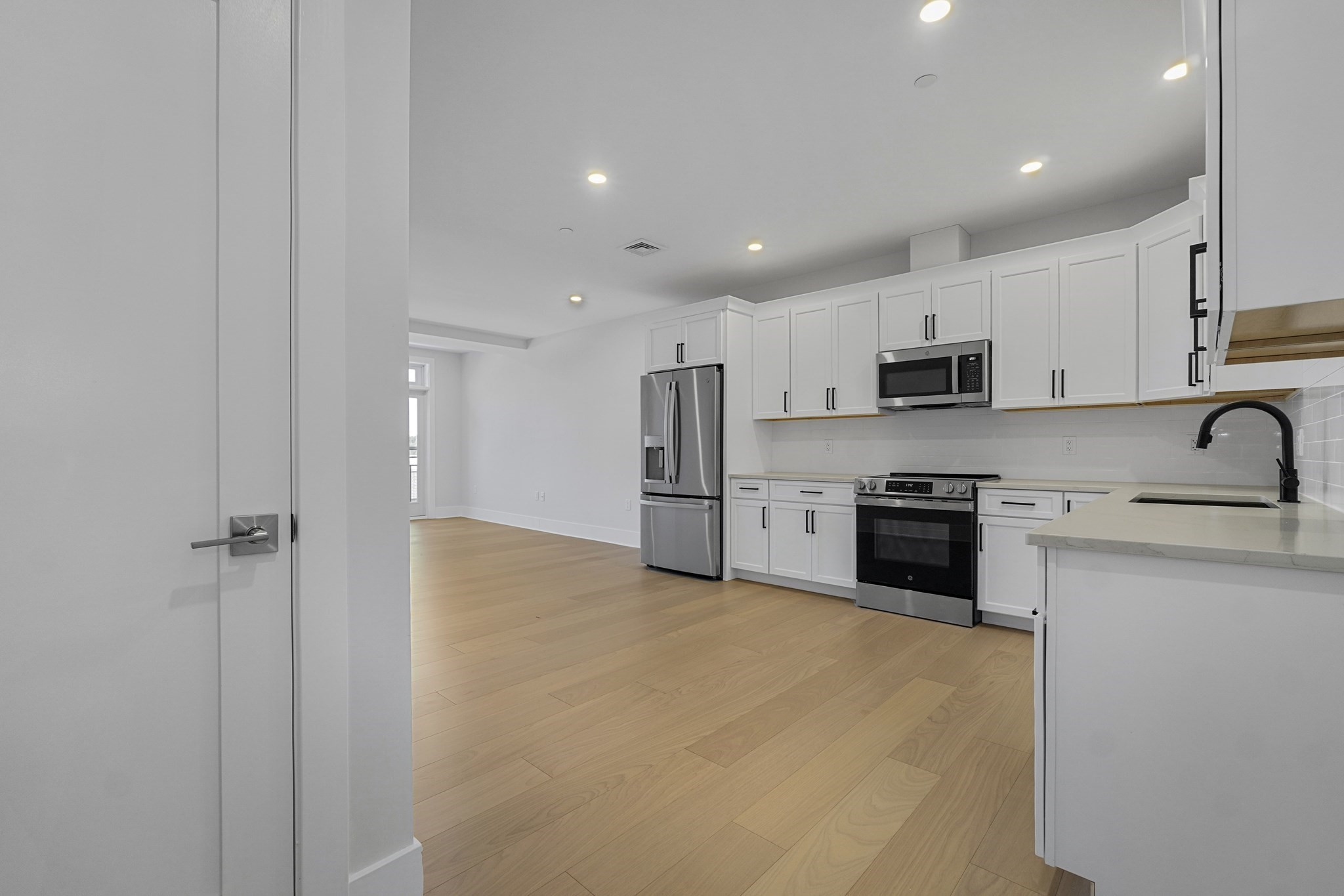 62 Foundry St Unit 414, Wakefield, MA 01880 - Image 9