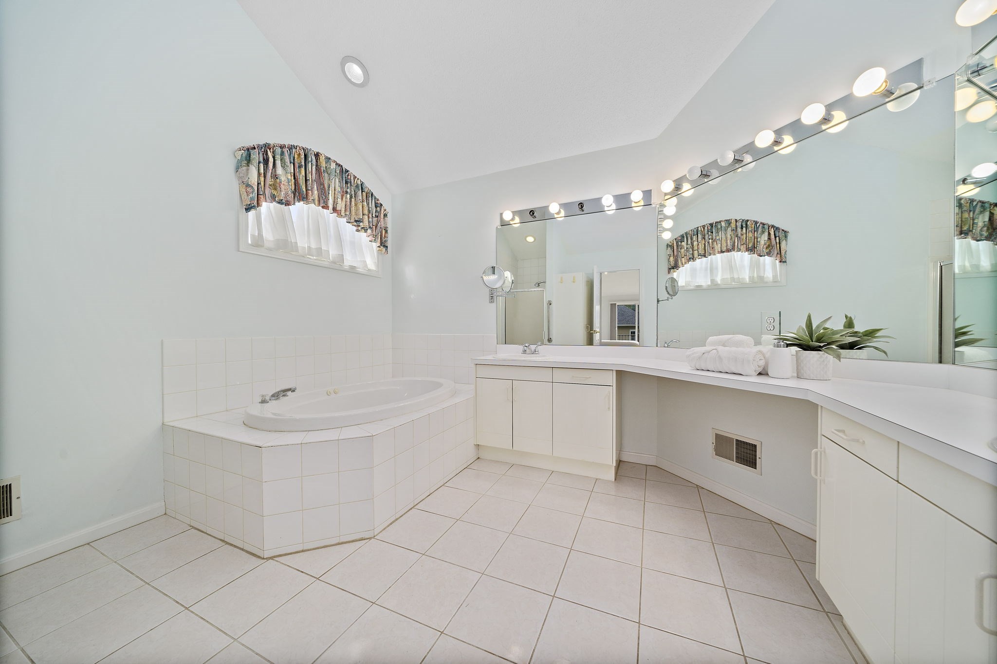 132 Cannon Forge Dr Unit 132, Foxboro, MA 02035 - Image 31