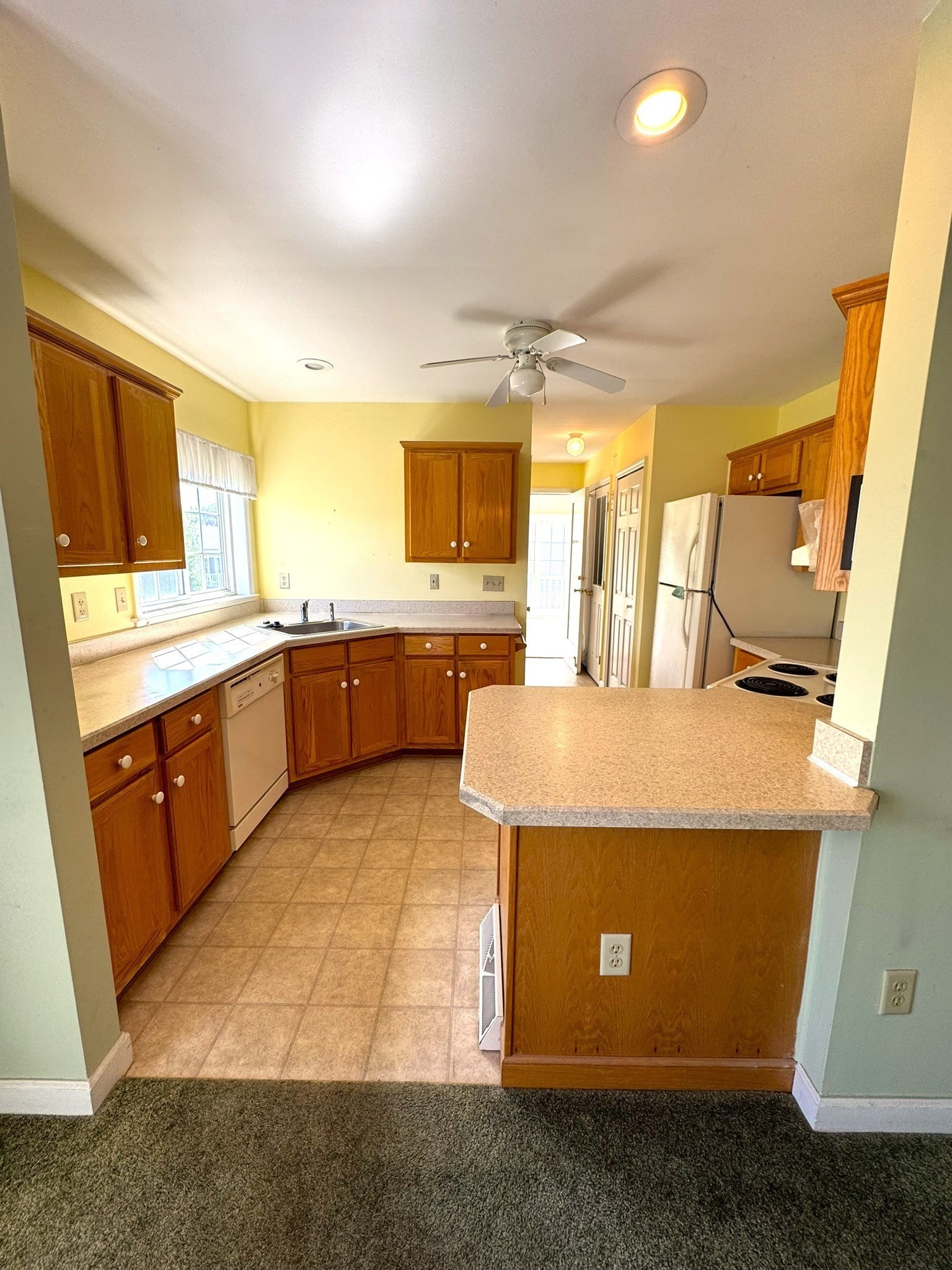 23 Stone Meadow Dr, Bridgewater, MA 02324 - Image 11