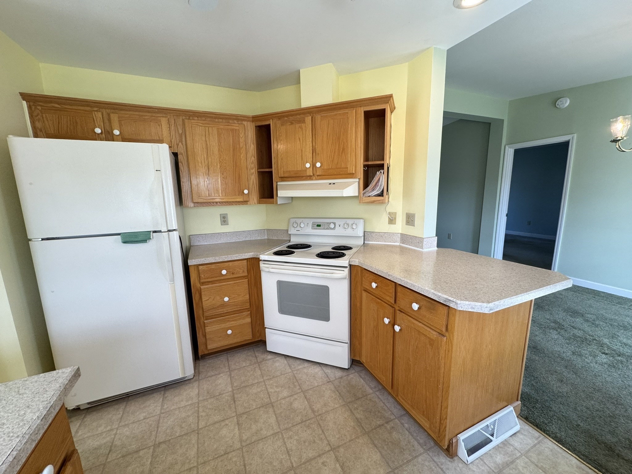 23 Stone Meadow Dr, Bridgewater, MA 02324 - Image 9