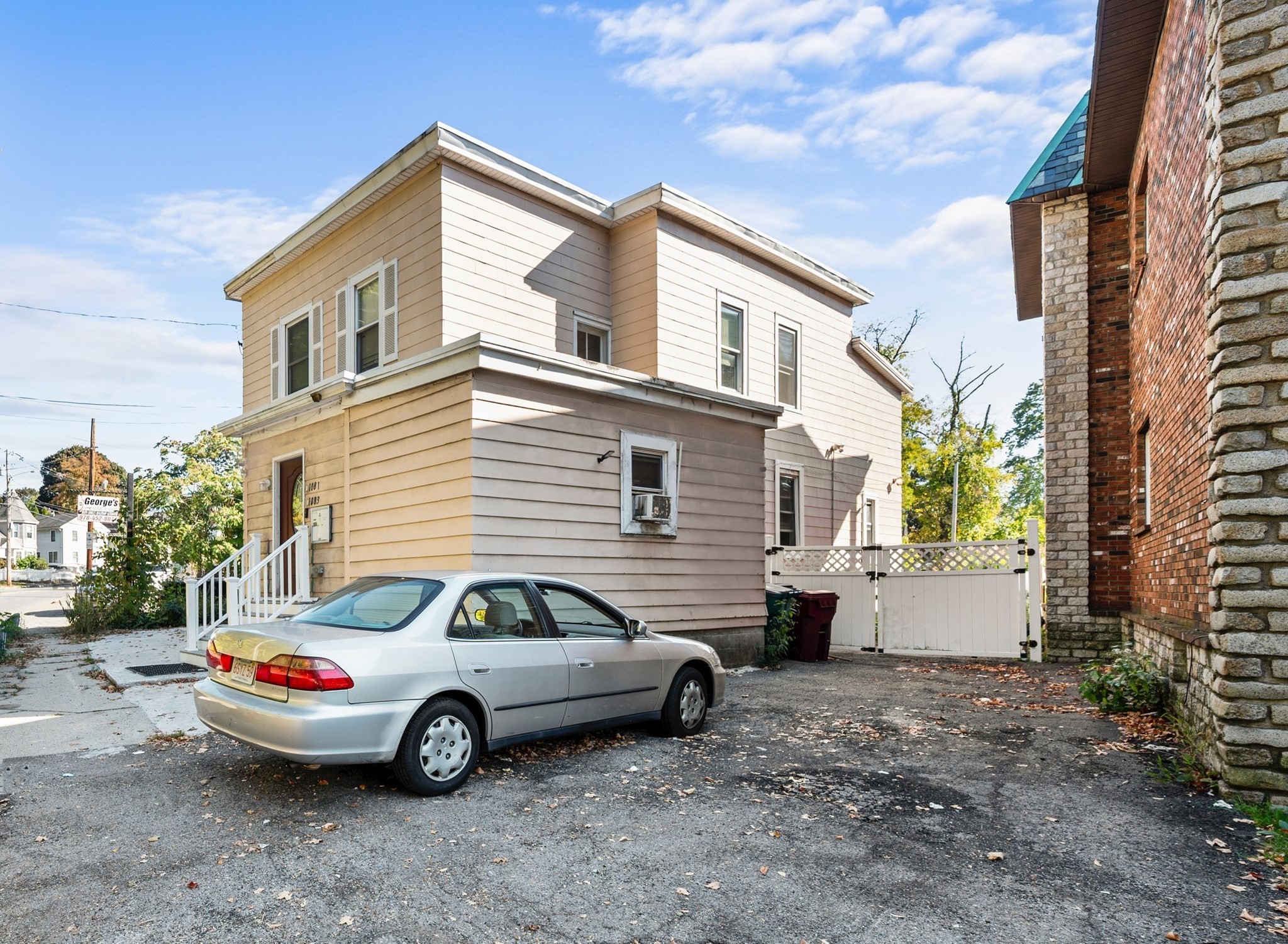 1081 Lawrence St, Lowell, MA 01852
