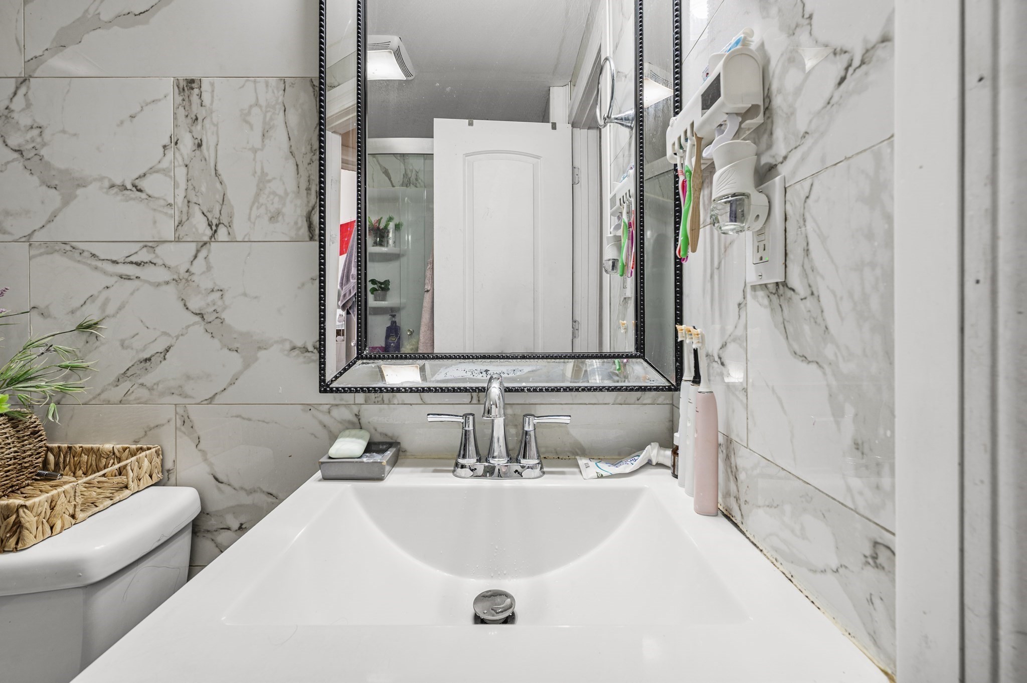 1081 Lawrence St, Lowell, MA 01852 - Image 21