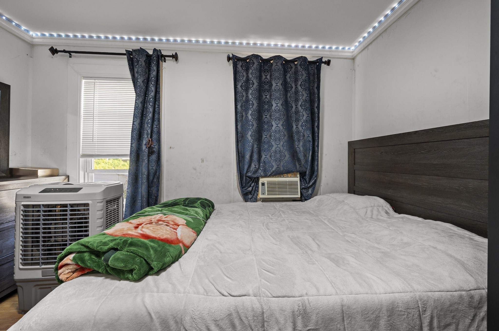 1081 Lawrence St, Lowell, MA 01852 - Image 32