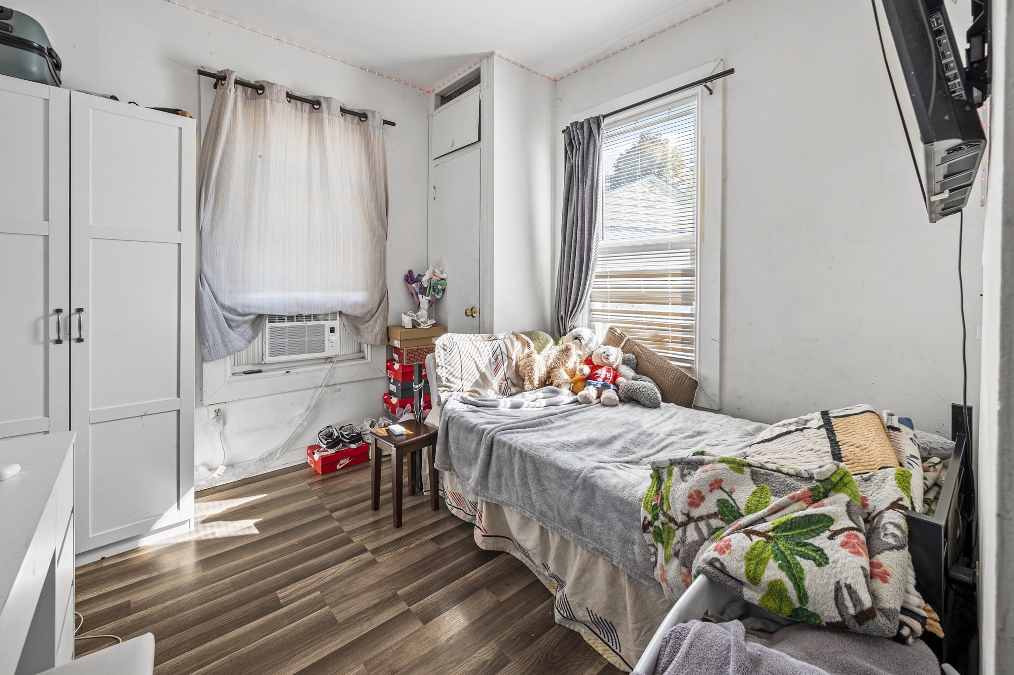 1081 Lawrence St, Lowell, MA 01852 - Image 34