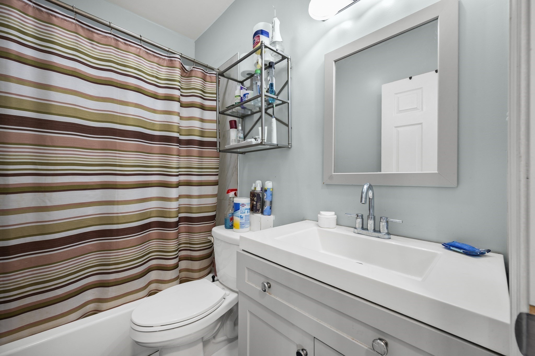 1081 Lawrence St, Lowell, MA 01852 - Image 8