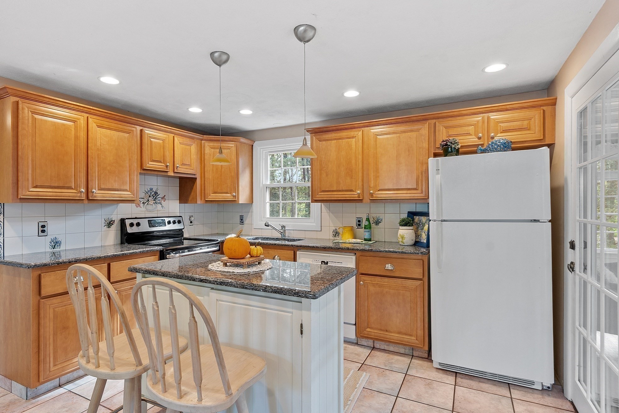 37 Porter Street, Billerica, MA 01821 - Image 15
