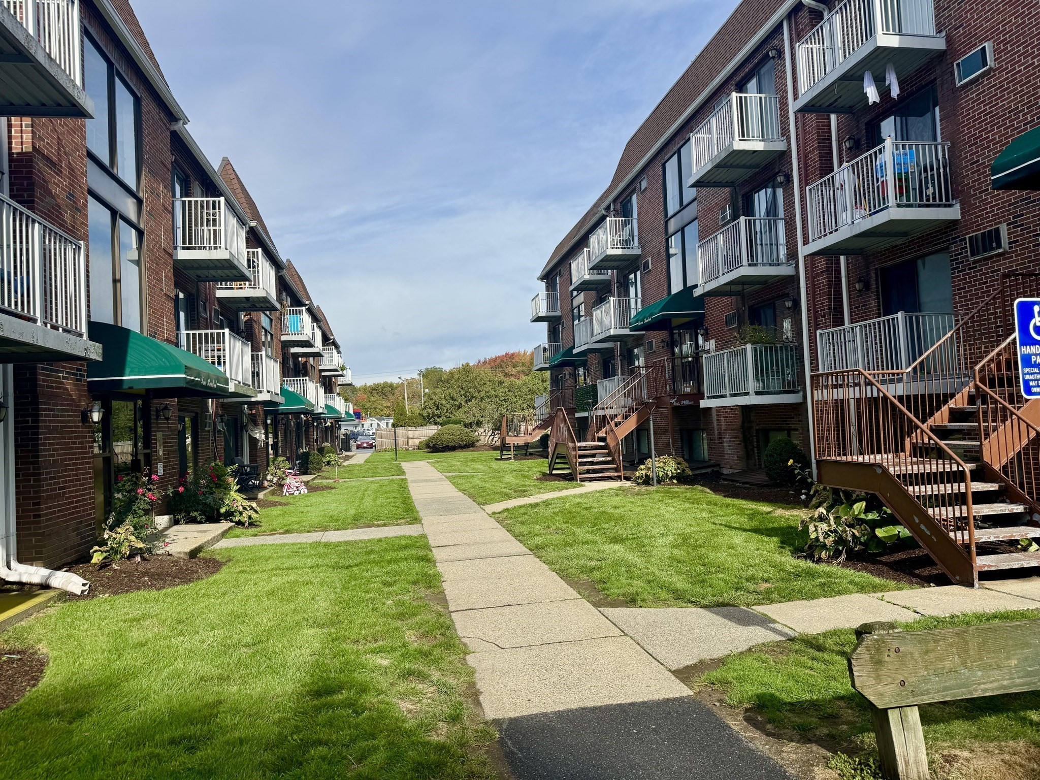 1186 Worcester Rd Unit 720, Framingham, MA 01702