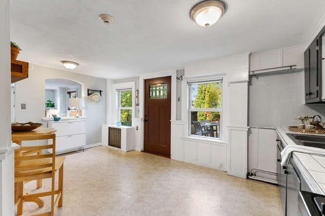 44 Cherry St Unit 2, Swampscott, MA 01907 - Image 7