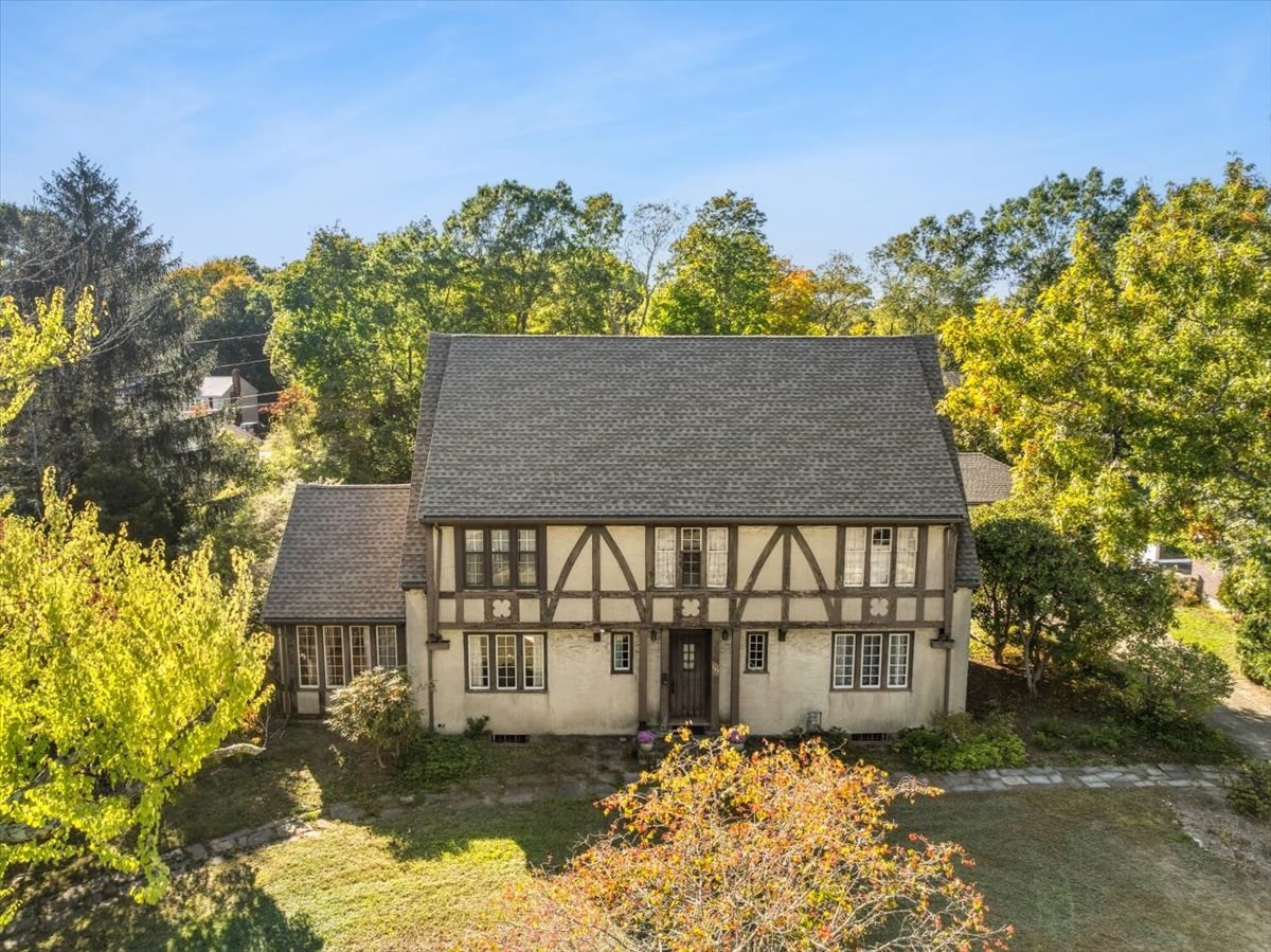 161 Moraine St, Brockton, MA 02301