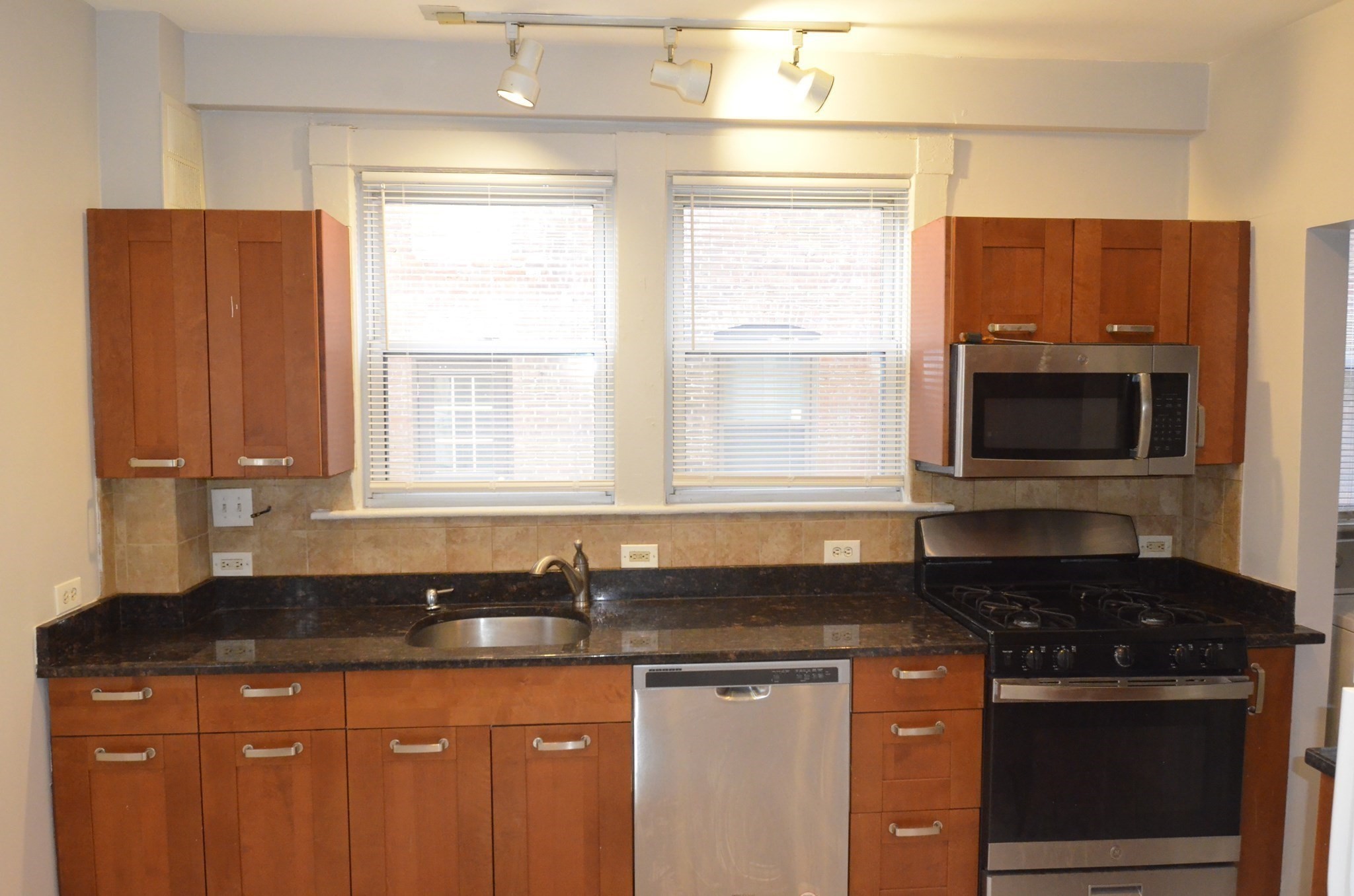 34 Channing St Unit 1, Newton, MA 02458 - Image 4