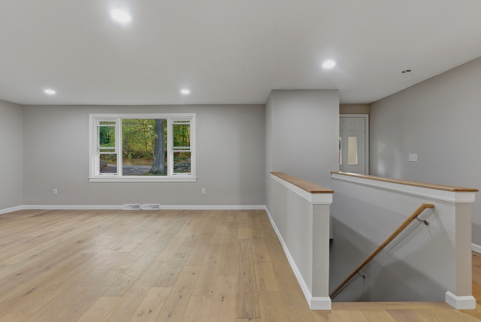 207 Bigelow St, Marlborough, MA 01752 - Image 11