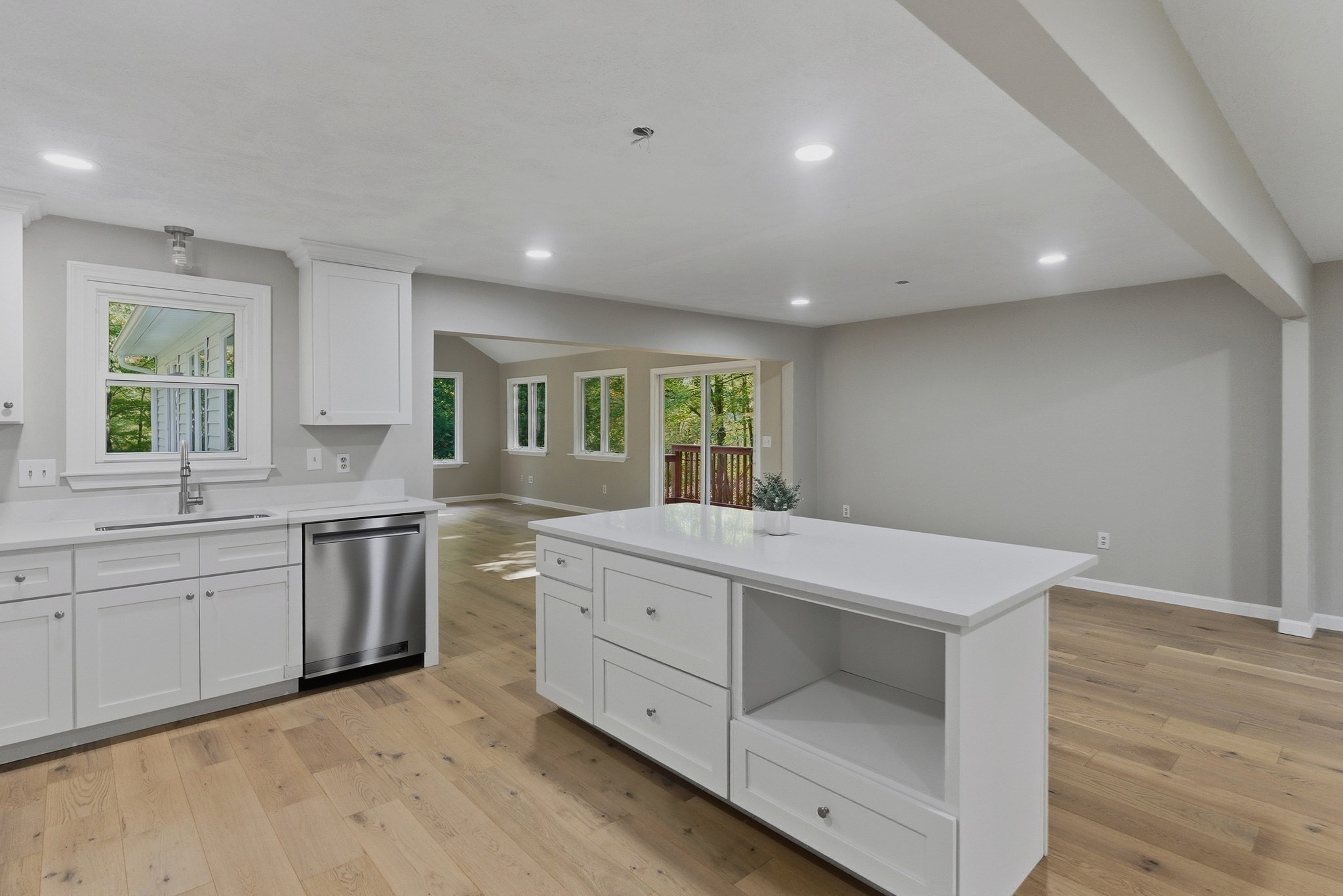 207 Bigelow St, Marlborough, MA 01752 - Image 13