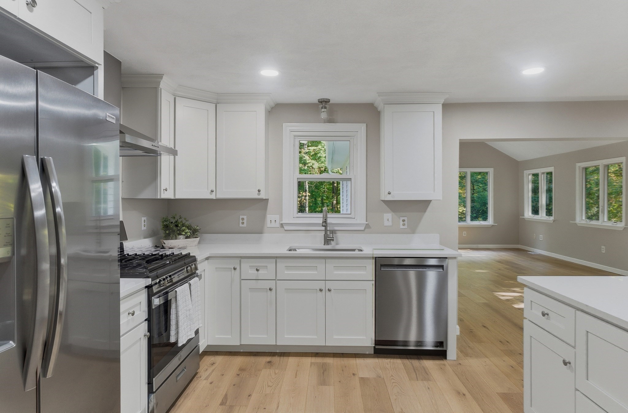 207 Bigelow St, Marlborough, MA 01752 - Image 15