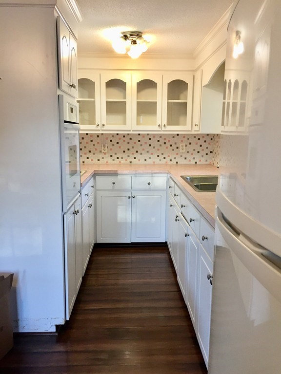 770 Princeton Blvd, Lowell, MA 01851 - Image 6