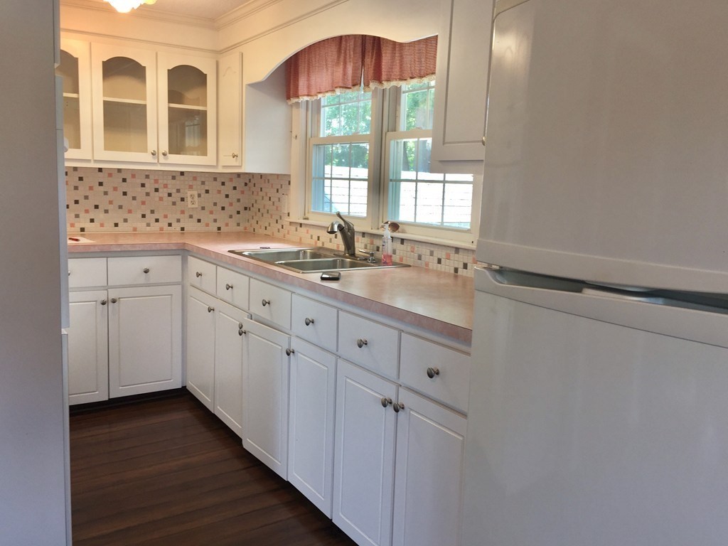 770 Princeton Blvd, Lowell, MA 01851 - Image 10